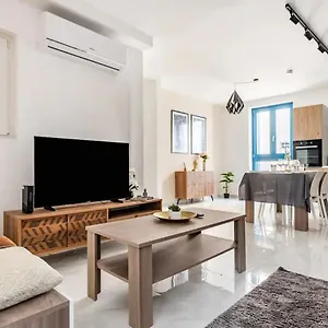 https://apt-sea-view-luxury-brand-new-in.qawrahotelsmalta.org