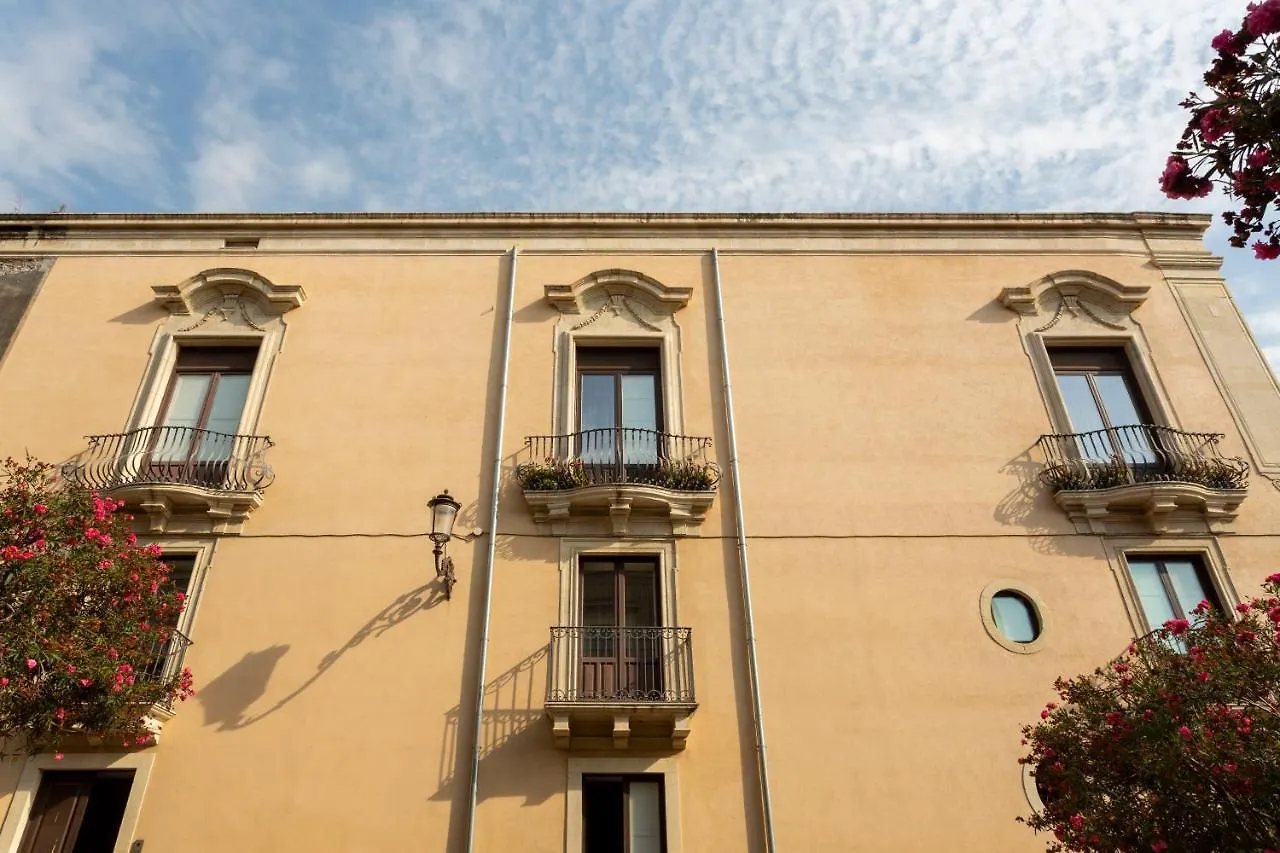 Suite La Pergola - Centro Storico Catania Italy