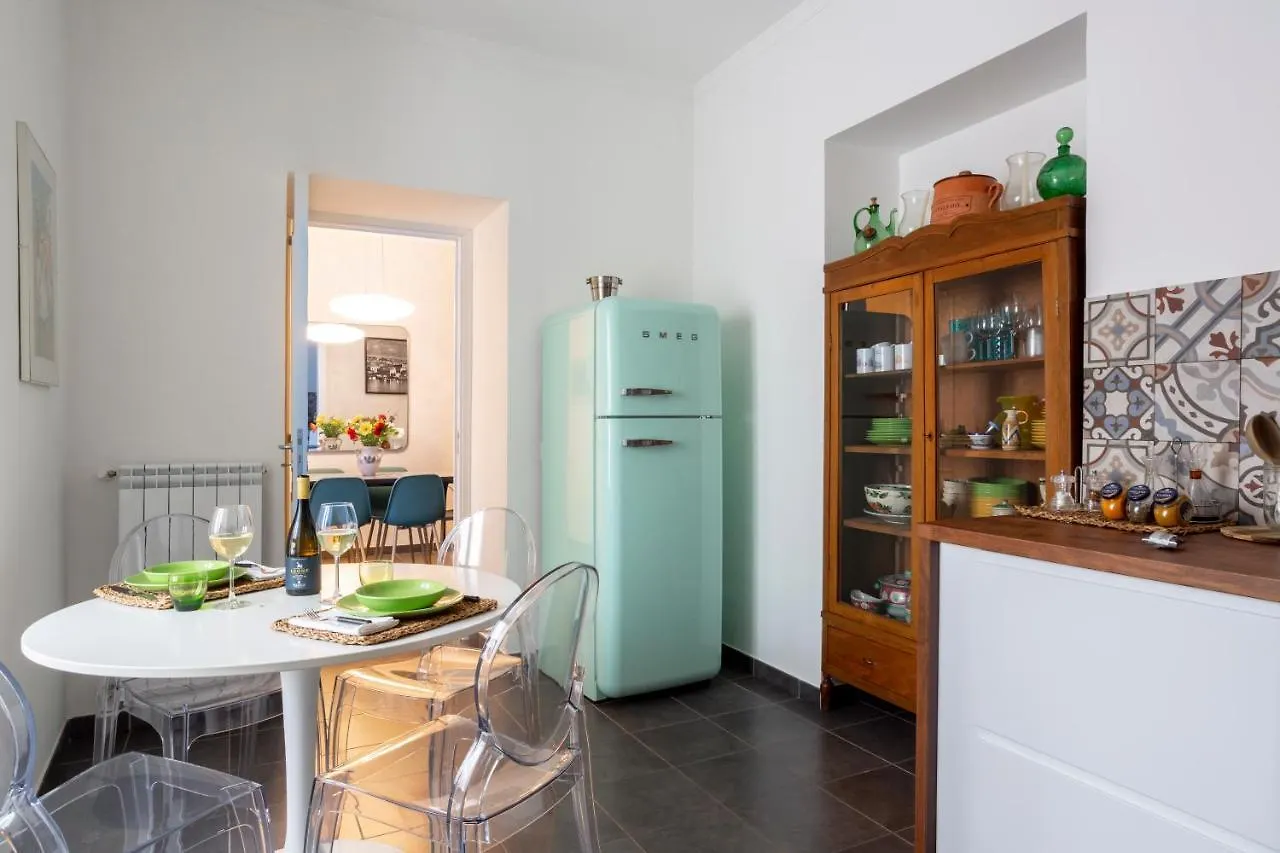 Suite La Pergola - Centro Storico Catania Apartment